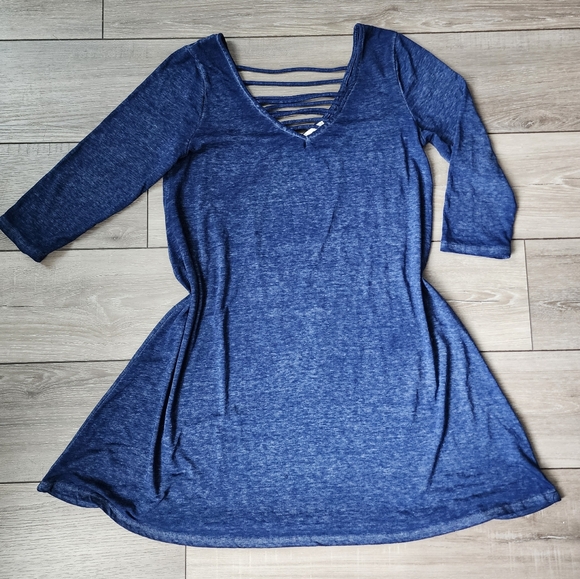 Blue Dress - Picture 1 of 11